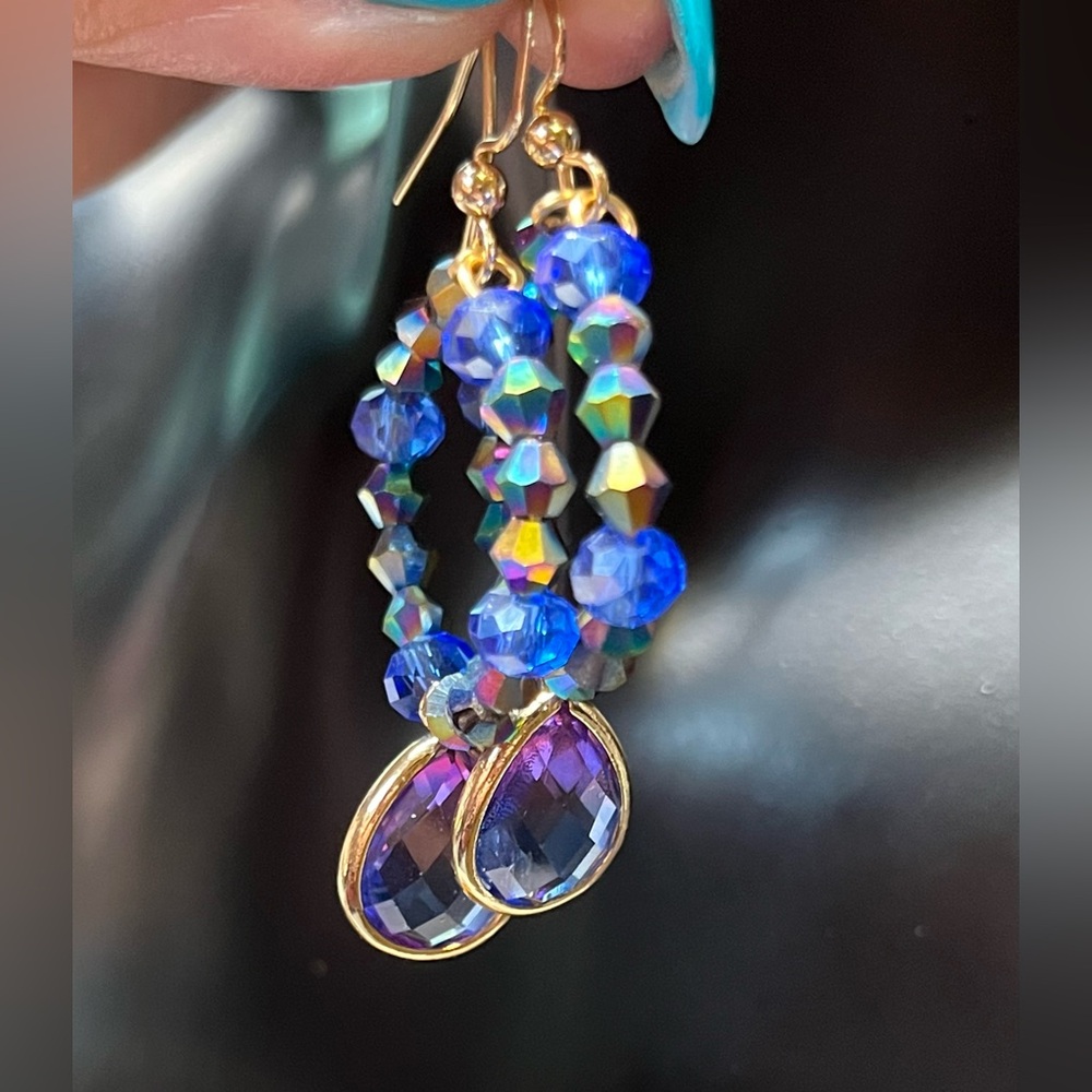 💙💜stunning Swarovski earrings/hoops